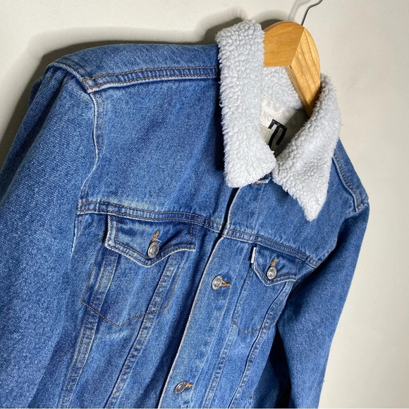 Levi's Silvertab Medium Wash Sherpa Denim Jean Trucker Jacket Big Boys Large - Picture 3 of 10